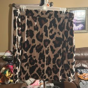 Women’s plus size skirt, size 24